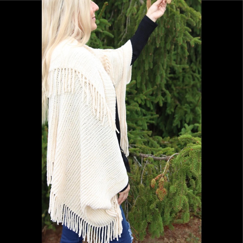 Chenille Fringe Wrap - Toasted Marshmallow